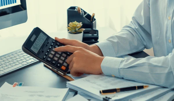 How to Calculate Business Worth